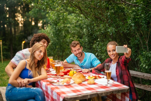 Selfie con amigos —  Fotos de Stock