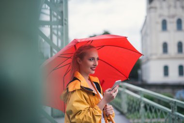 Rainny bir gün zevk