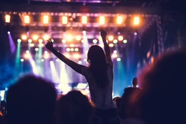 İyi bir parti vibes