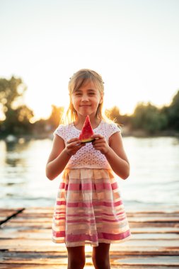 Karpuz yeme sevgi dolu