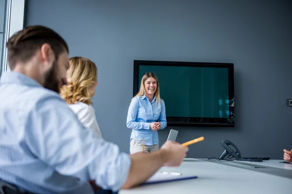 Doing a presentation — Stock Photo, Image