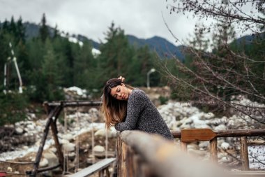 Rahatlatıcı dağ tatil