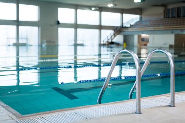 Yüzme Havuzu merdiven