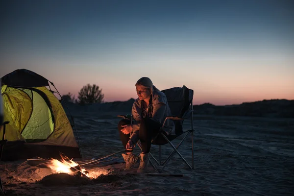 Camping noite — Fotografia de Stock