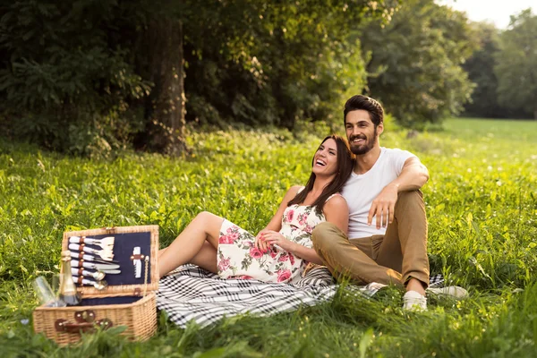 Una giornata romantica all'aria aperta — Foto Stock