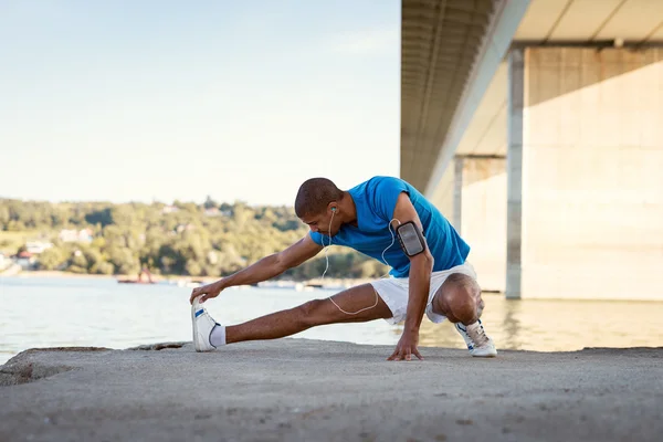 Streching músculos cansados —  Fotos de Stock