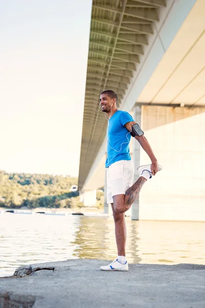 Streching kaslar yorgun — Stok fotoğraf