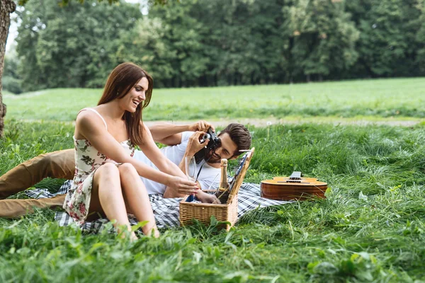 Une journée romantique en plein air — Photo