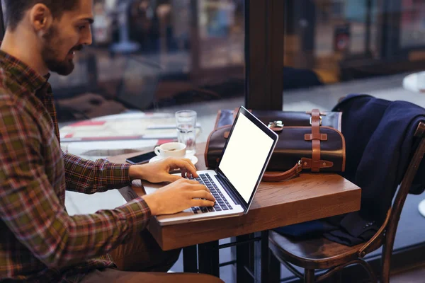 Lavorare in un caffè — Foto Stock