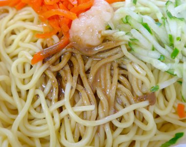Soğuk noodles closeup kolaylık mağazasında