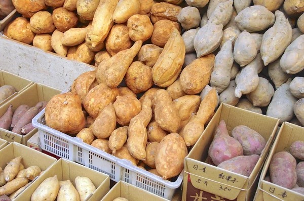 Sweet potato närbild till salu — Stockfoto