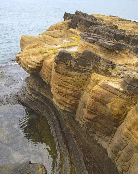在台湾北部海岸的基隆在风化的岩石特写镜头 — 图库照片