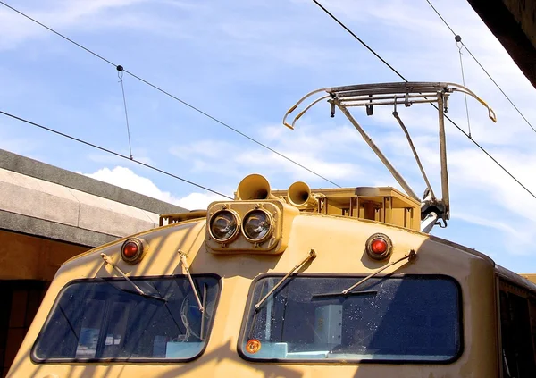 鉄道トラック、パンタグラフの頭上式ライン — ストック写真