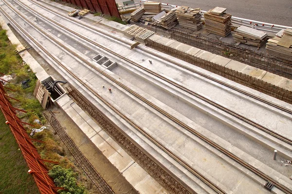 De site van de bouw van nieuwe snelle vervoer van lichte spoorwegsysteem — Stockfoto