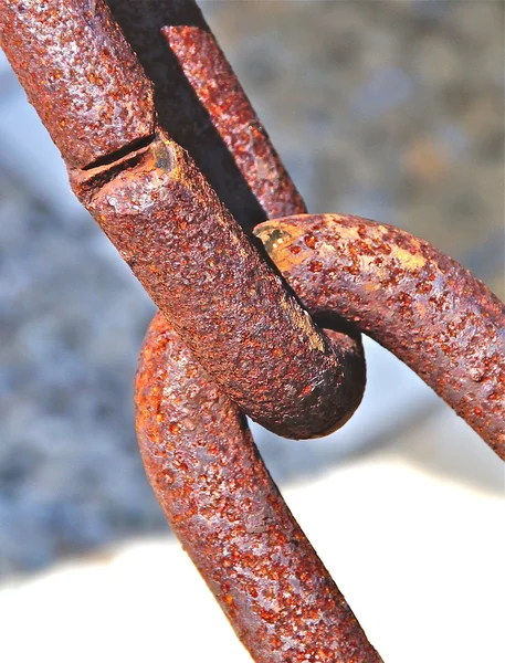 Zrezivělé řetězy zblízka — Stock fotografie