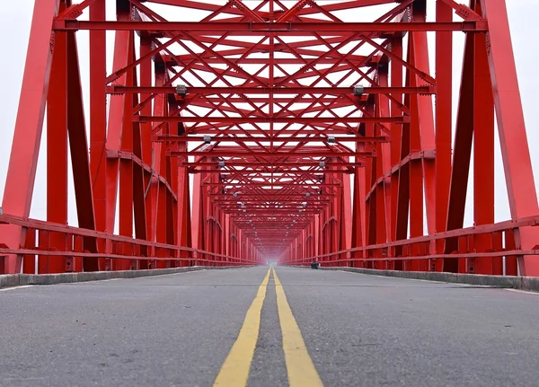 The old structure of red bridge closeup in Taiwan — Stock Photo, Image