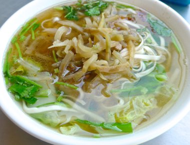 Domuz eti, Tayvan turşusu hardal yeşil erişte