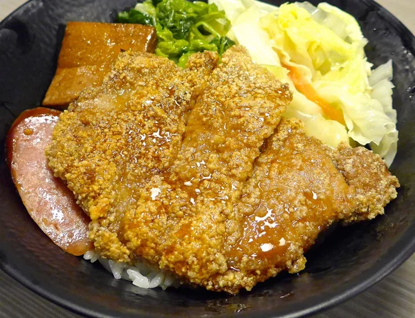 O arroz com costeleta de porco em Taiwan — Fotografia de Stock