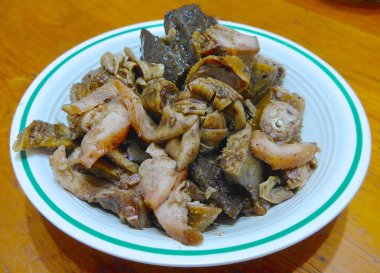 Deniz yosunu, tavuk ve domuz Tayvan kızarmış aperatifler