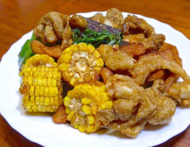 Tuzlu kızarmış tavuk, ortak Tayvanlı atıştırmalıklar biridir