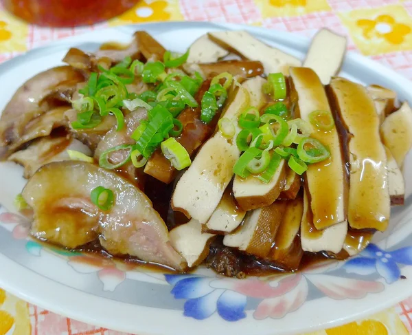 A szeletelt szárított tofu Vértes Tajvanon — Stock Fotó