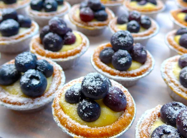 Zamknij widok blueberry tart w filiżanka — Zdjęcie stockowe
