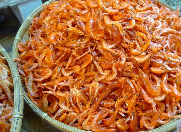 The closeup of dried shrimp in market — Stock Photo, Image