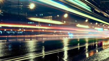 Chelkov Otoyolu 'ndaki uzun türevler.