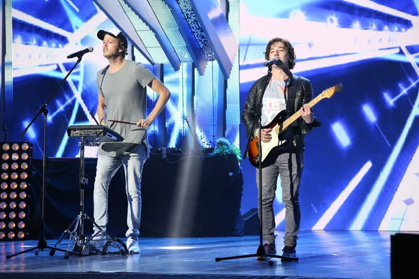 Dutch pop singer Janieck Devy performs during the 25th Slavyansky Bazar Festival — Stock Photo, Image