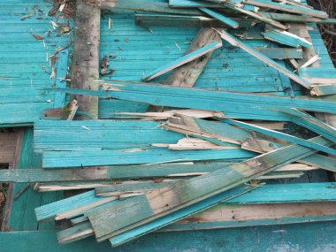 mavi ahşap kırık yüzey ve eski kabuk soyulmuş boya