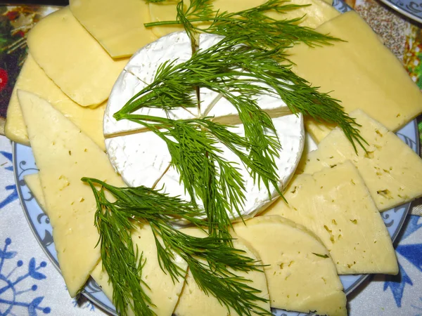 Plate Appetizers Two Types Cheese Dill — Stock Photo, Image