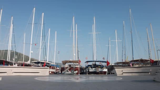 Marina com iates e barcos. Marmaris, Turquia . — Vídeo de Stock