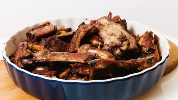 Costolette di carne alla griglia — Video Stock