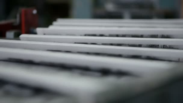 Fluxo de produção de gazeta — Vídeo de Stock