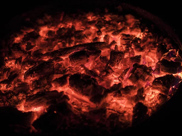 için için yanan kömür