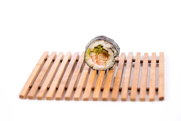 Sushi stukken collectie, geïsoleerd op witte achtergrond — Stockfoto