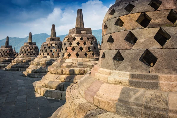 Templo de Borobudur cerca de Yogyakarta en la isla Java, Indonesia —  Fotos de Stock