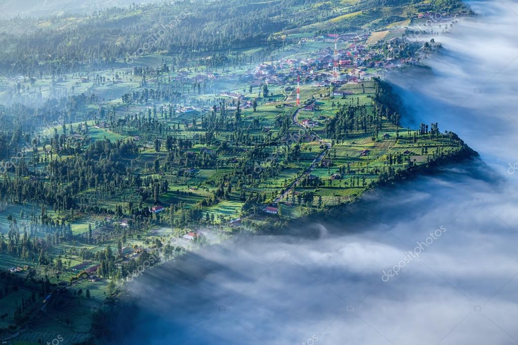 Cemoro lawang dorf am berg bromo in bromo tengger semeru nat
