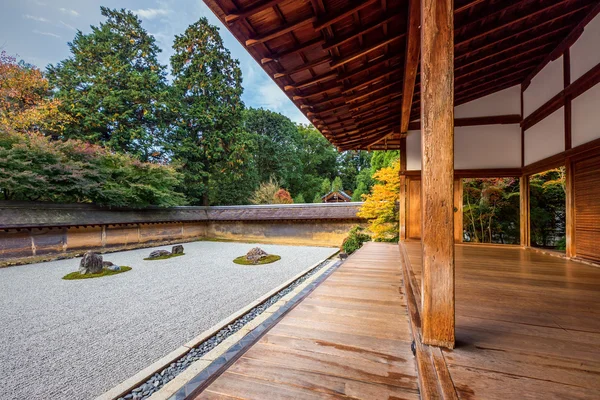 Zen Skalka v chrámu Ryoanji — Stock fotografie