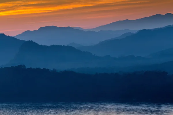 Sonnenuntergang in luang prabang, laos — Stockfoto