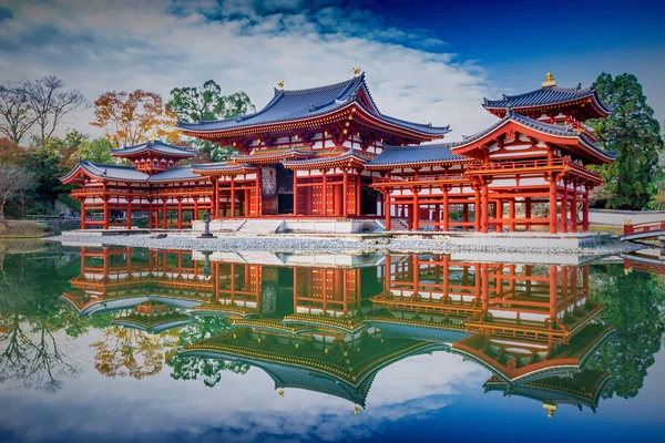 Uji, Kyoto, Japan - beroemde Byodo-in boeddhistische tempel, een Unesco-Wo — Stockfoto