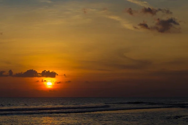 Sonnenuntergang am Meer — Stockfoto