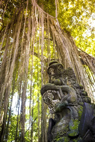 Drachenskulptur. — Stockfoto