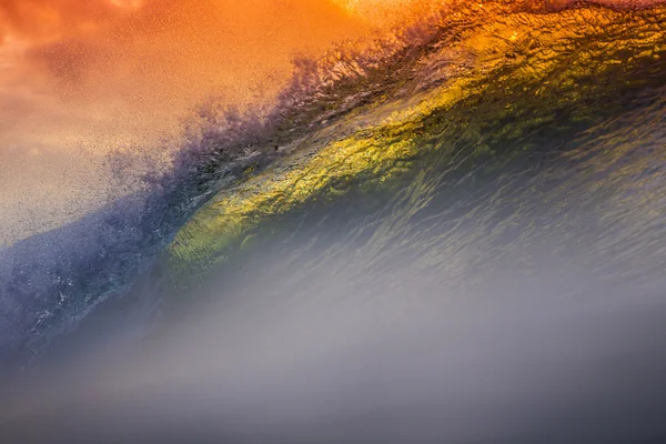 Цветной океанский вейв — стоковое фото