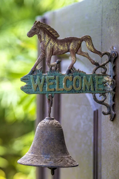 Señal de metal bienvenida . — Foto de Stock