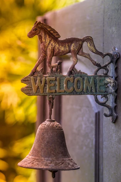 Señal de metal bienvenida . — Foto de Stock