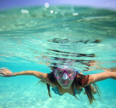 Sualtı Yong kadın portresi