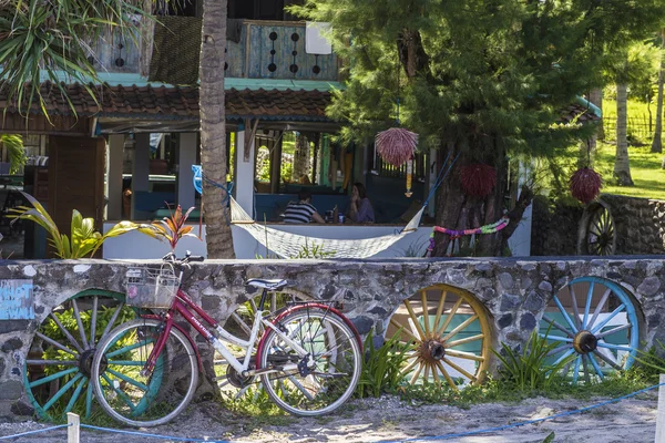 ISLAS GILI, INDONESIA - 22 DE MARZO: Las islas Gili son pequeñas islas tropicales entre las islas Lombok y Bali . — Foto de Stock