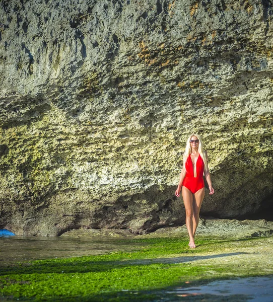 Mulher de biquíni — Fotografia de Stock