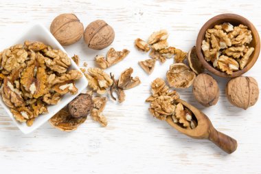 Ceviz yığın soyulmuş